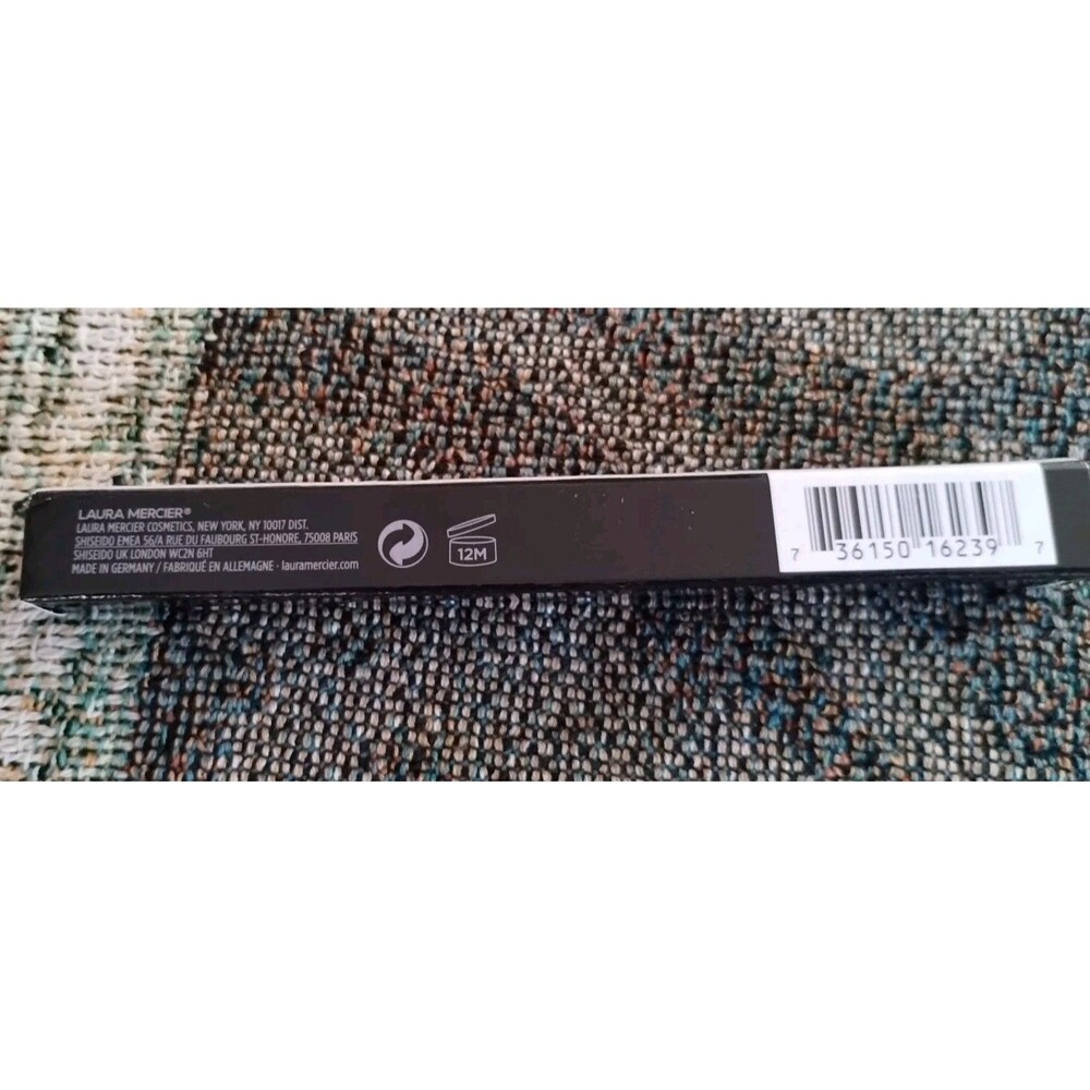 Laura Mercier Velour Extreme Matte Lipstick Shade 470 POWER Full Size 1.4g NEW - Picture 2 of 3